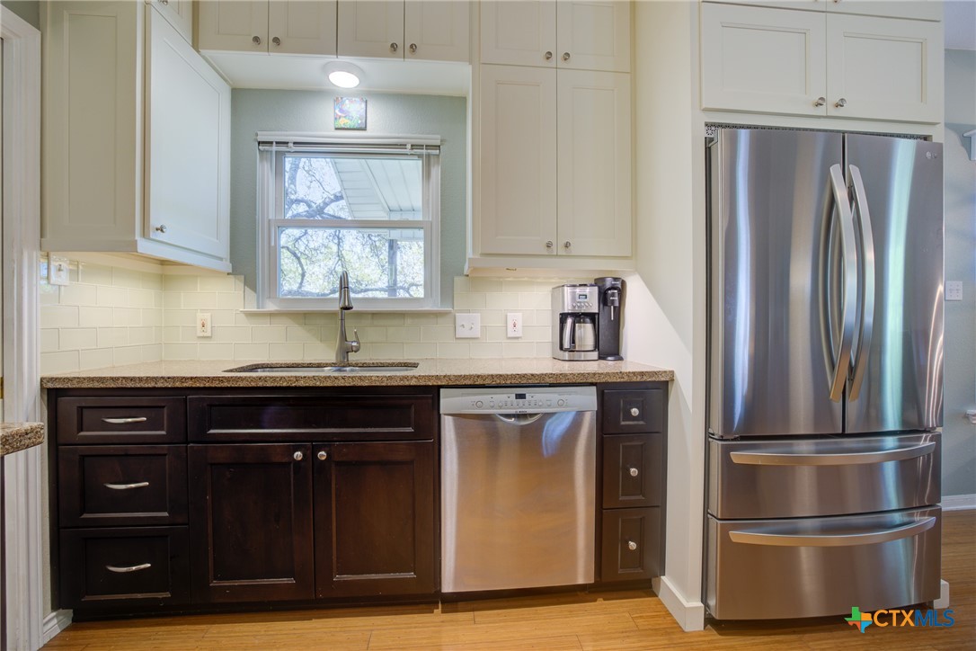 Canyon Lake, Texas 78133, United States, 3 Bedrooms Bedrooms, ,3 BathroomsBathrooms,Residential,Active,107878