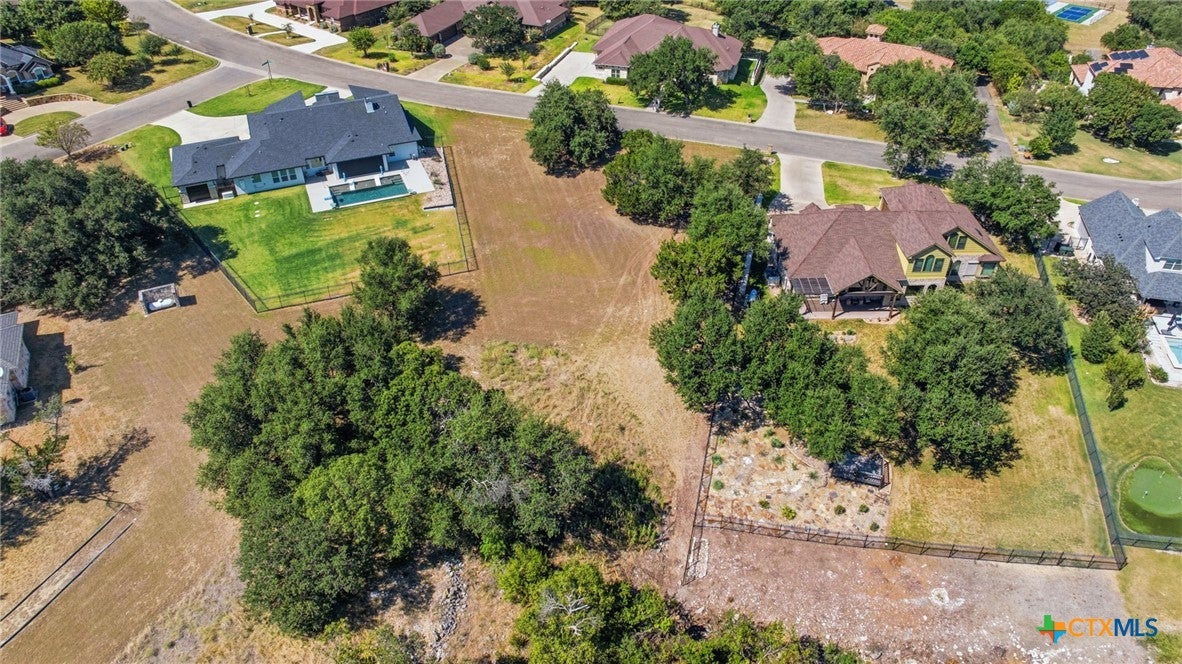 2124 Balcones Place
