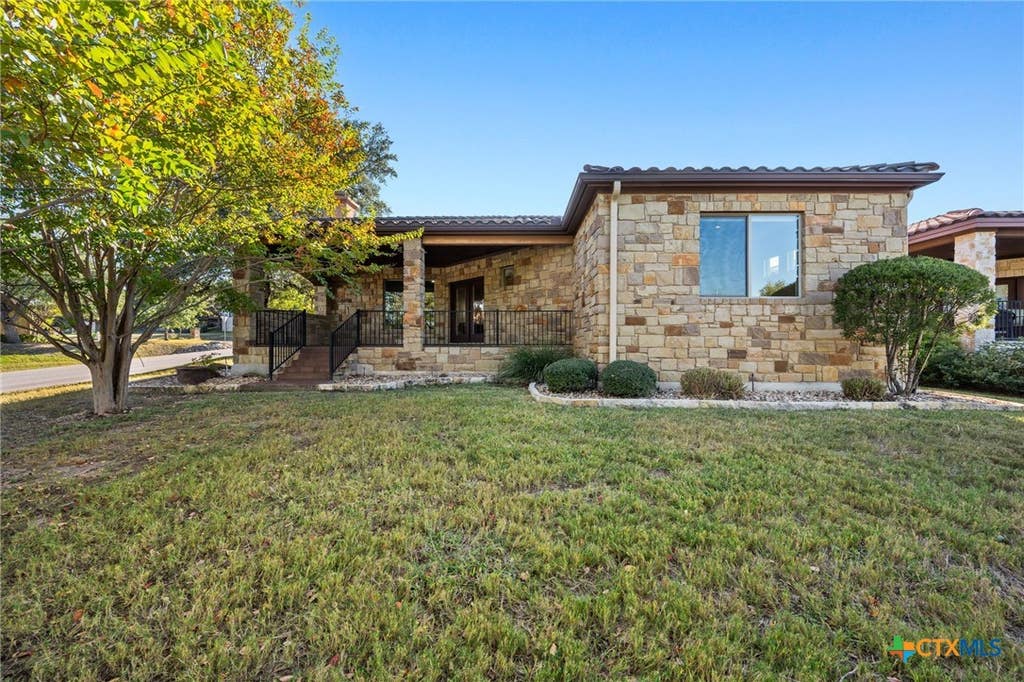 Photo of 102 Cedar Glen Cove, Austin, TX 78734 (MLS # 598535)