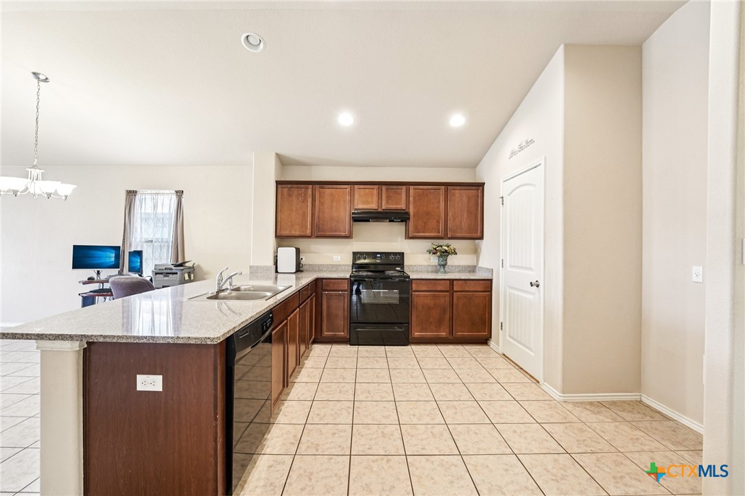 16916 Bridgefarmer Boulevard