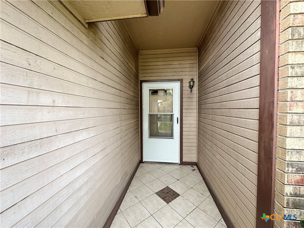 4006 Oak Valley Drive