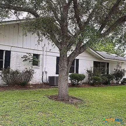 2406 Bon Aire Avenue