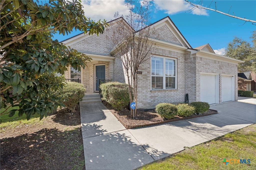Photo of 626 Rexton Lane, San Antonio, TX 78258 (MLS # 605446)
