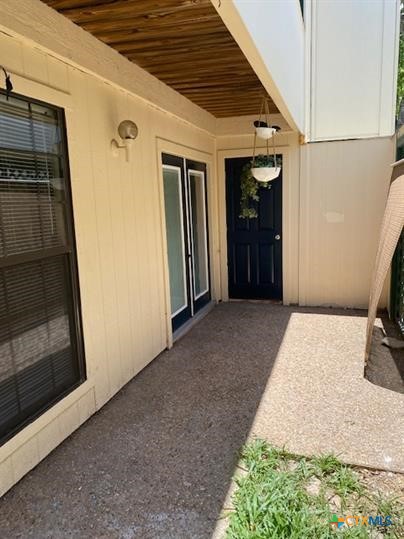 6718 Silvermine Drive 302