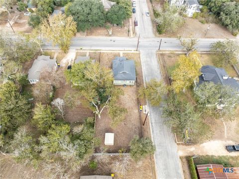 A home in Gonzales