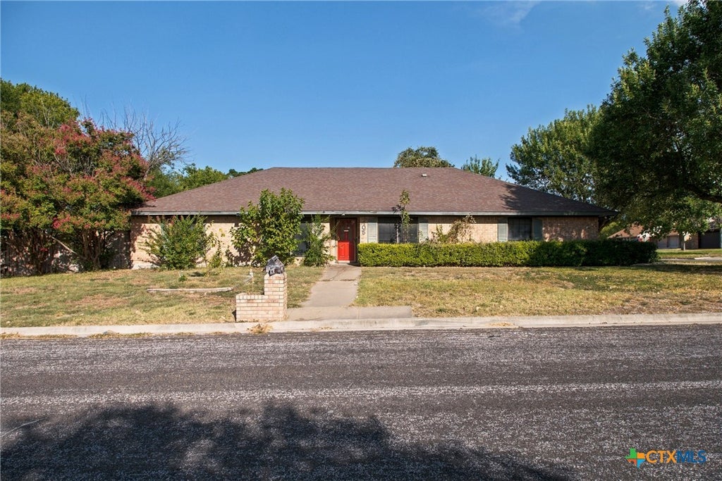 Photo of 405 Cottonwood Drive, Harker Heights, TX 76548 (MLS # 623277)