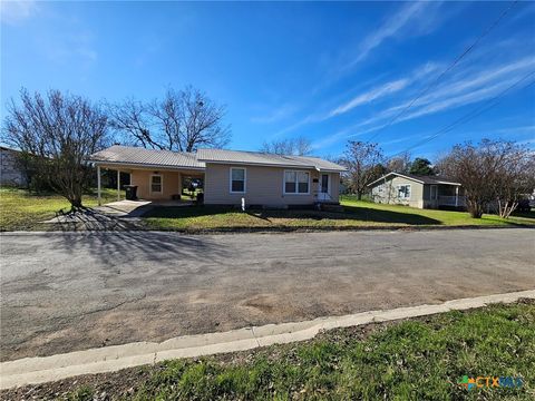 A home in Luling