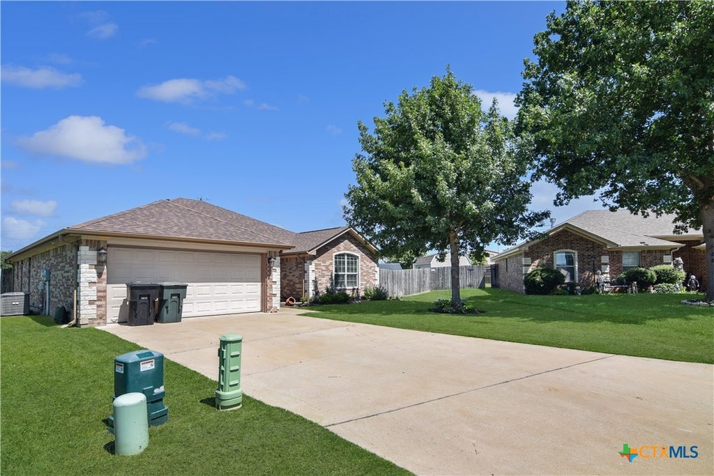 Photo of 8810 Capstone Cove, Temple, TX 76502 (MLS # 627313)
