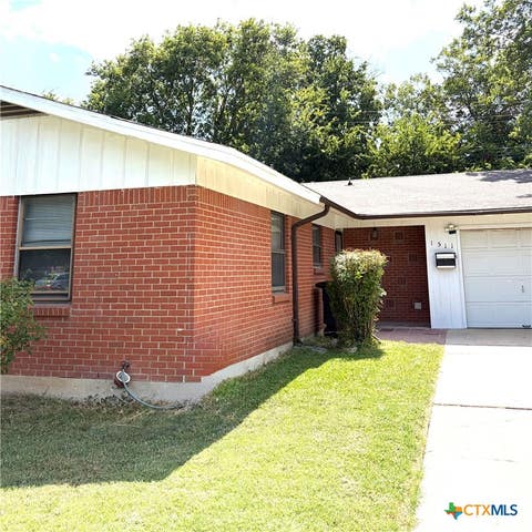 Photo of 1511 Meadow Drive, Killeen, TX 76549 (MLS # 621674)