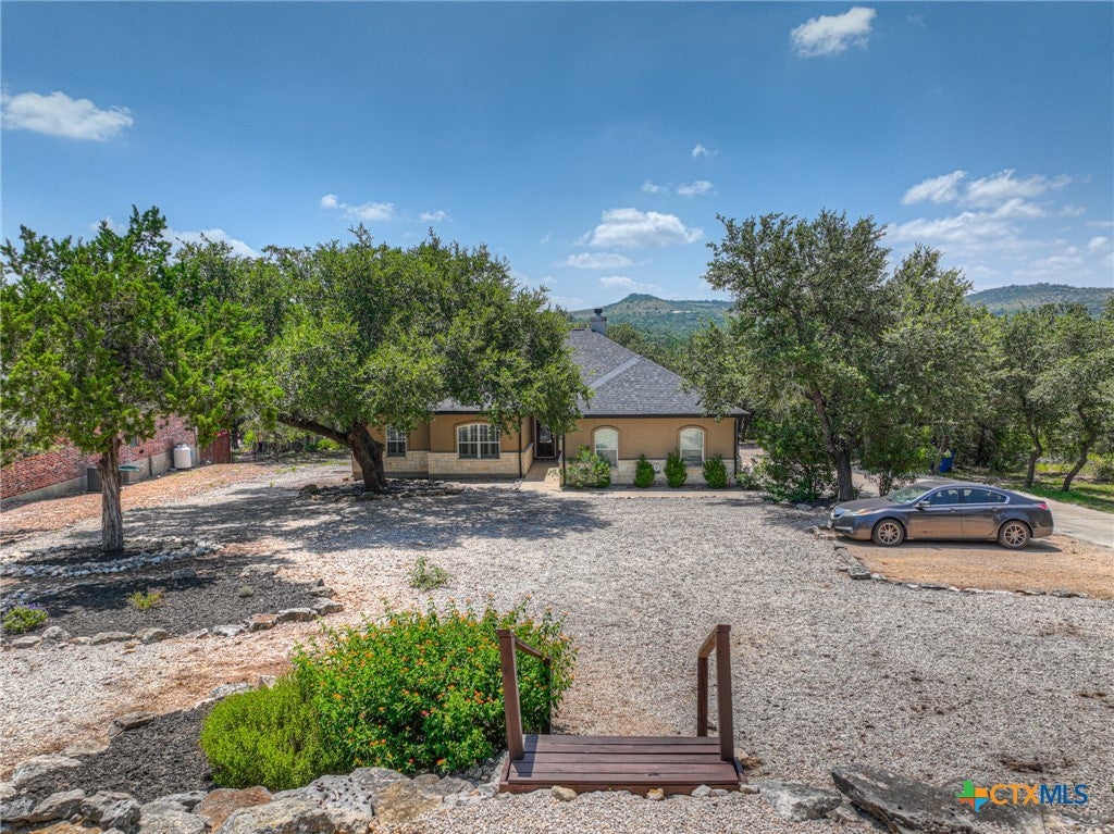 Photo of 581 Lorne Road, Canyon Lake, TX 78133 (MLS # 622171)