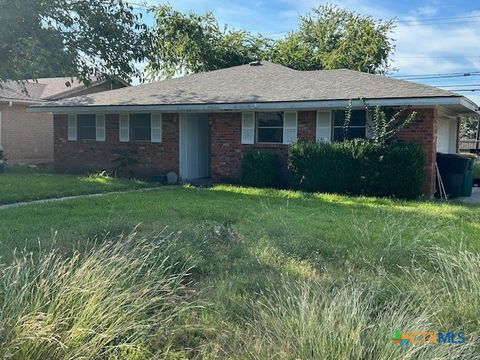 1709 Avalon Road Temple TX 76502