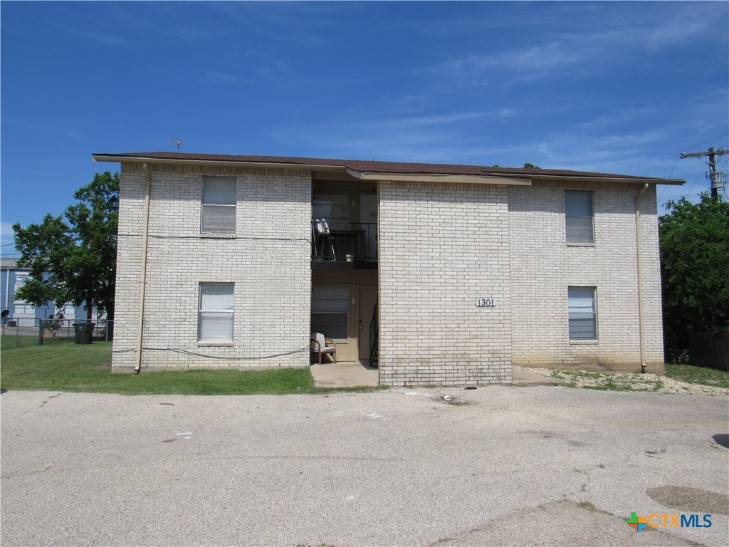 Photo 1 of 11 — 1301 Quail Circle D, Killeen, TX 76549