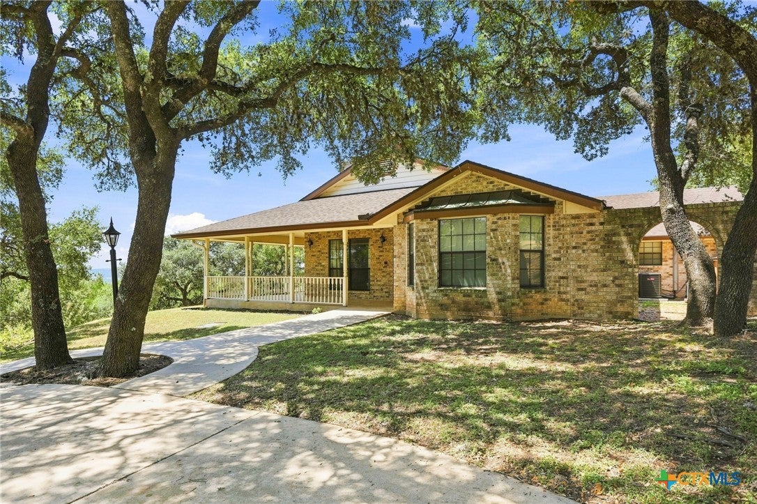 5691 Circle Oak Drive