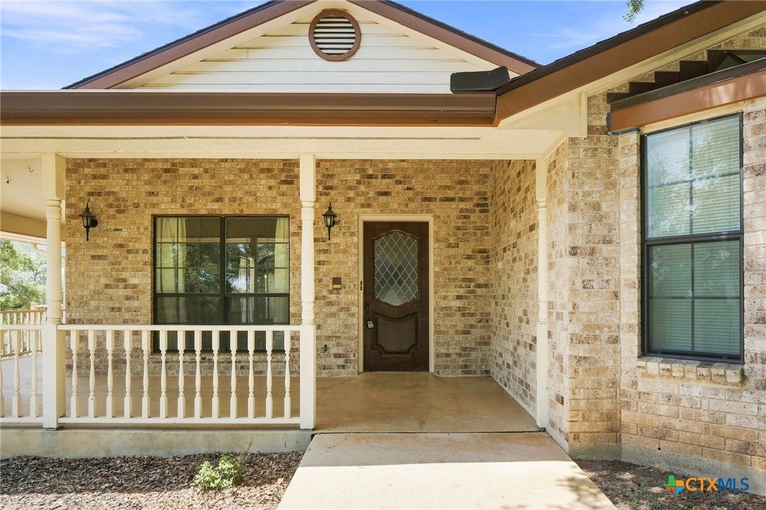 5691 Circle Oak Drive