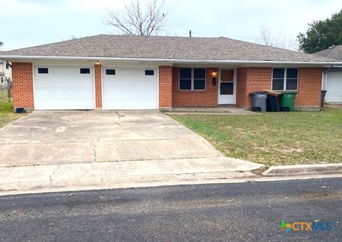 404 Knowlan Avenue Victoria TX 77901