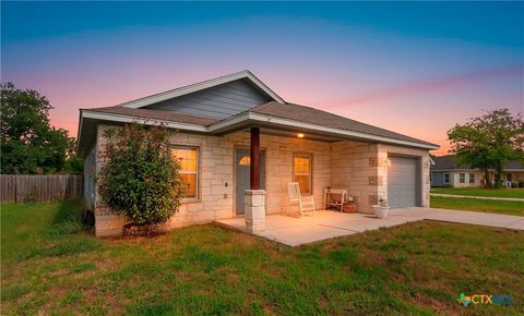 Photo of 104 Avenue B, Moody, TX 76557 (MLS # 616140)