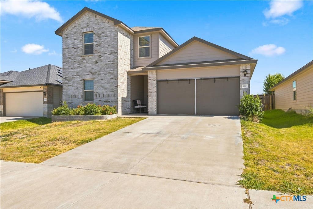 Photo of 5913 AMELIA EARHART Boulevard, Killeen, TX 76543 (MLS # 622541)
