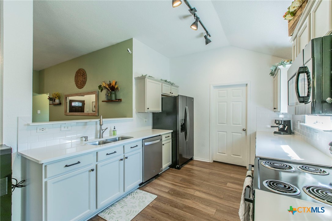 7307 Upland Bend Drive