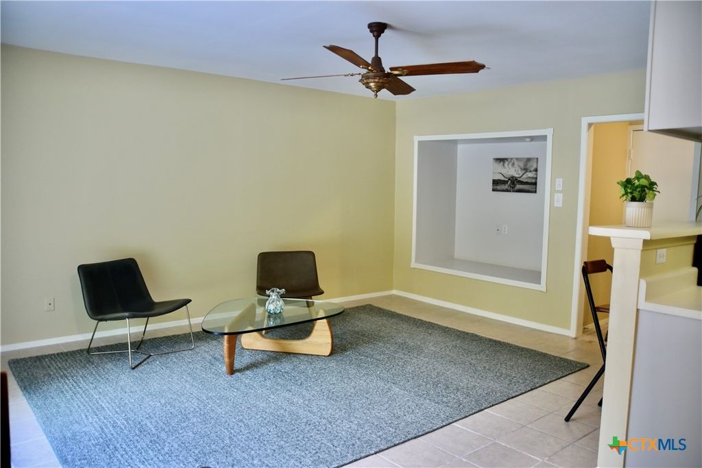 Photo of 2007 Castle Gate Circle, San Marcos, TX 78666 (MLS # 582872)