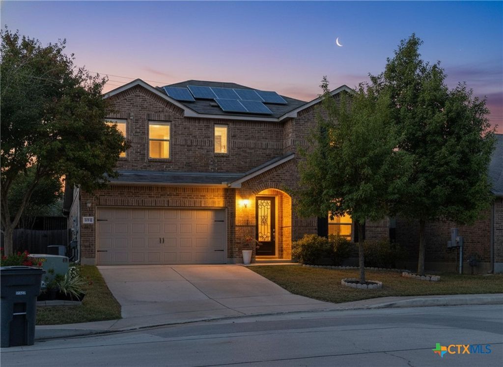 Photo of 10711 Ysamy Way, San Antonio, TX 78213 (MLS # 597349)