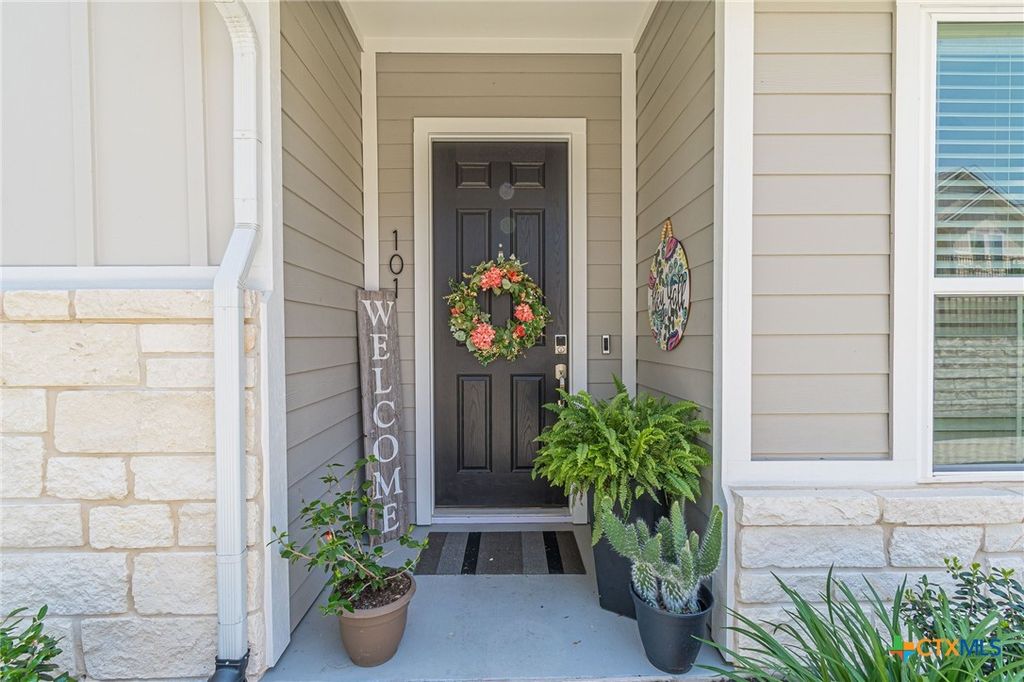 Photo of 138 Harborside Drive #101, San Marcos, TX 78666 (MLS # 610234)