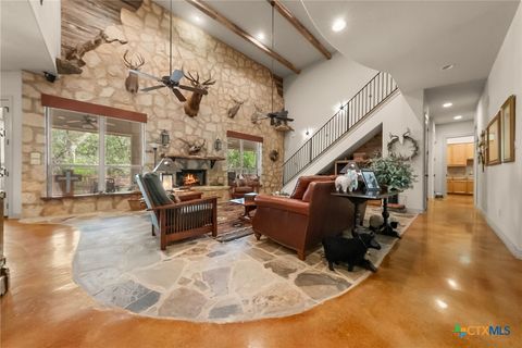 Photo of 289 Mariposa Loop, New Braunfels, TX 78132 (MLS # 609126)