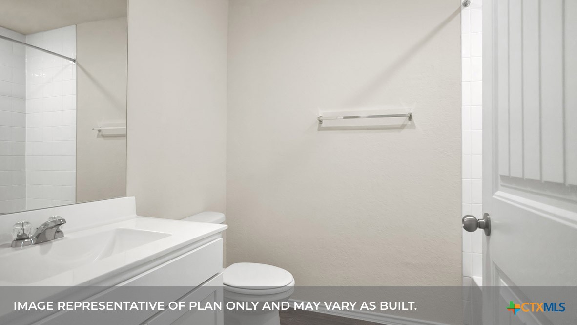 228 LAS LOMAS Street