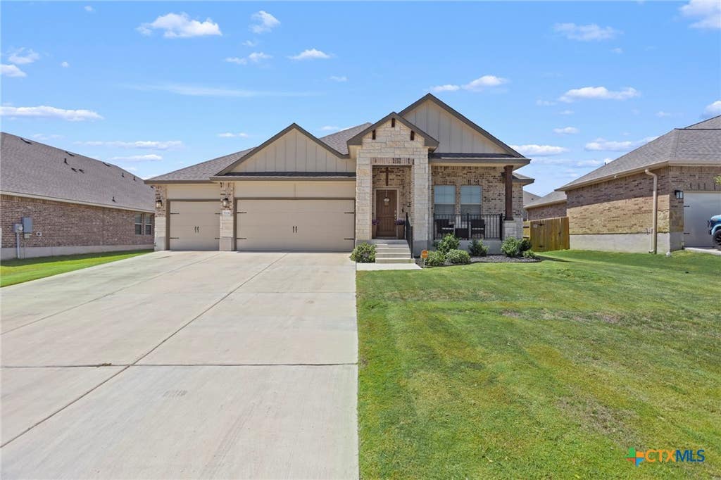 Photo of 5724 St Charles Drive, Belton, TX 76513 (MLS # 622890)