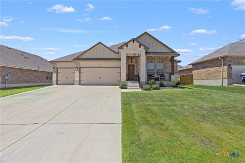 Photo of 5724 St Charles Drive, Belton, TX 76513 (MLS # 622890)