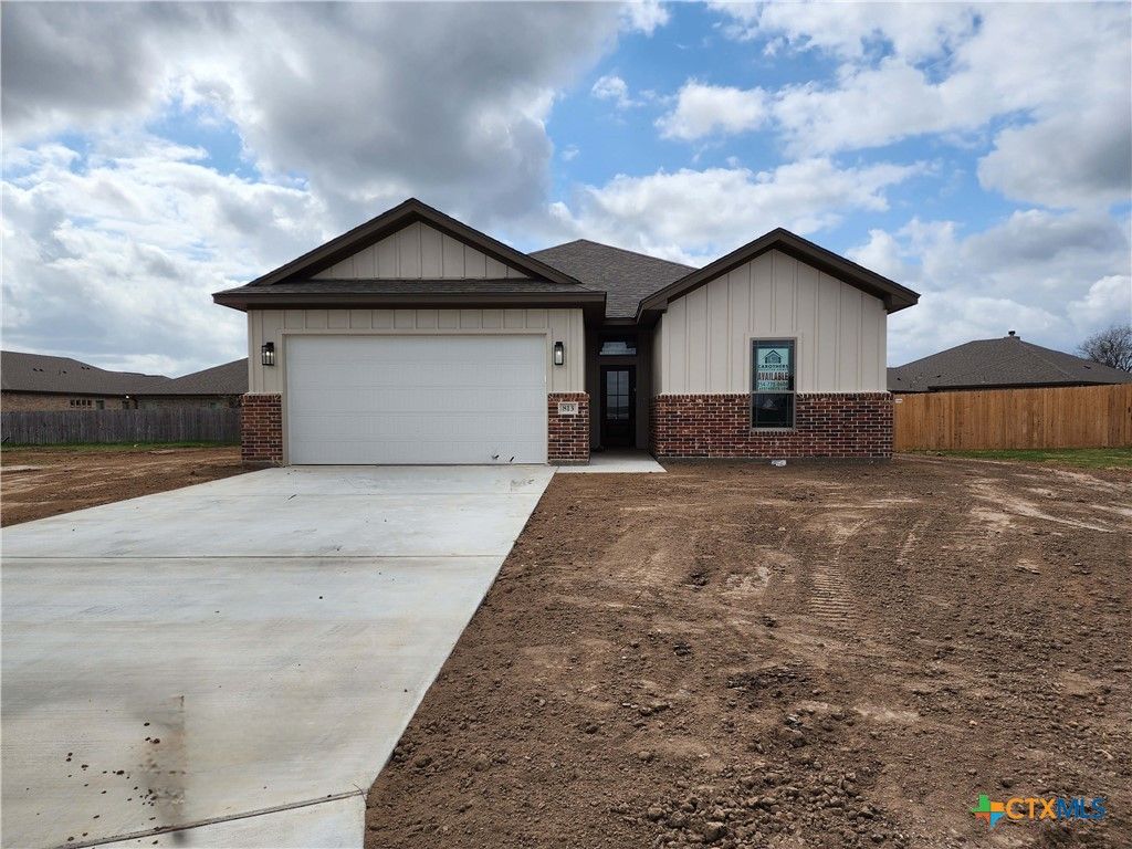 Photo of 813 Eagle Cross Cove, Salado, TX 76571 (MLS # 610359)