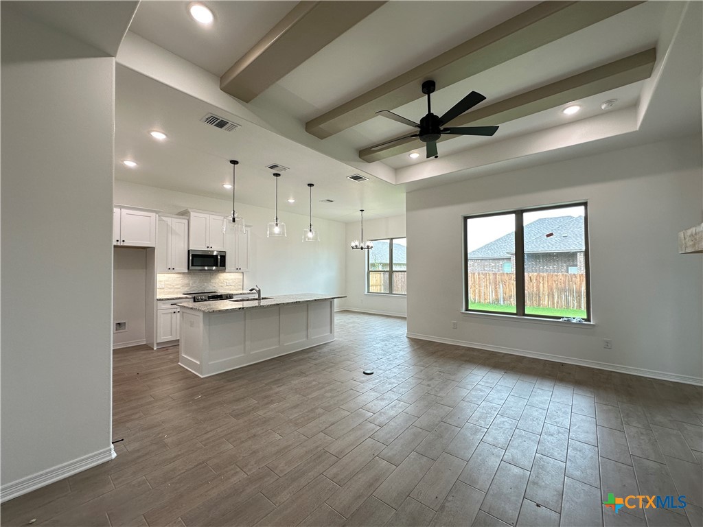 813 Eagle Cross Cove