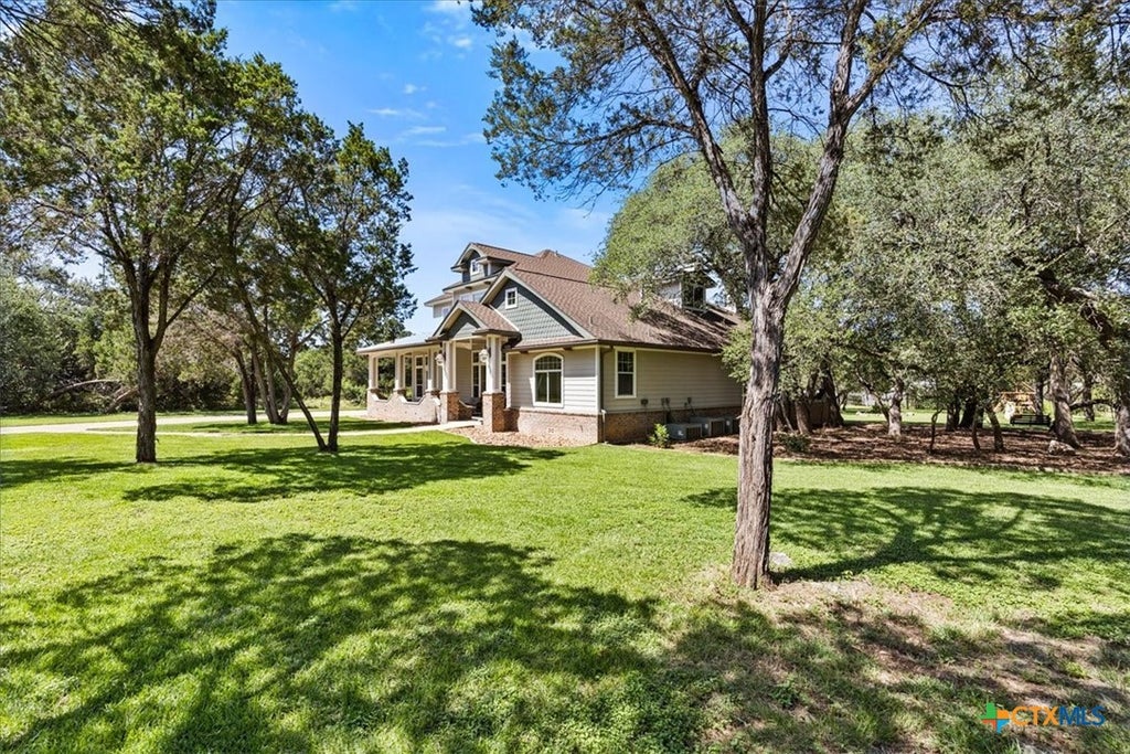 Photo of 5 Horseshoe Trail TRL, New Braunfels, TX 78132 (MLS # 620085)