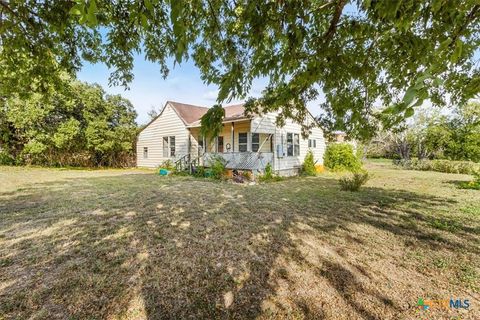 A home in Kempner