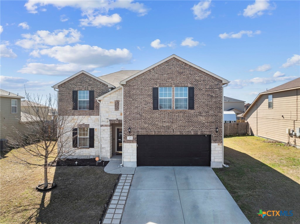 Photo 1 of 40 — 306 E Vega Lane, Killeen, TX 76542