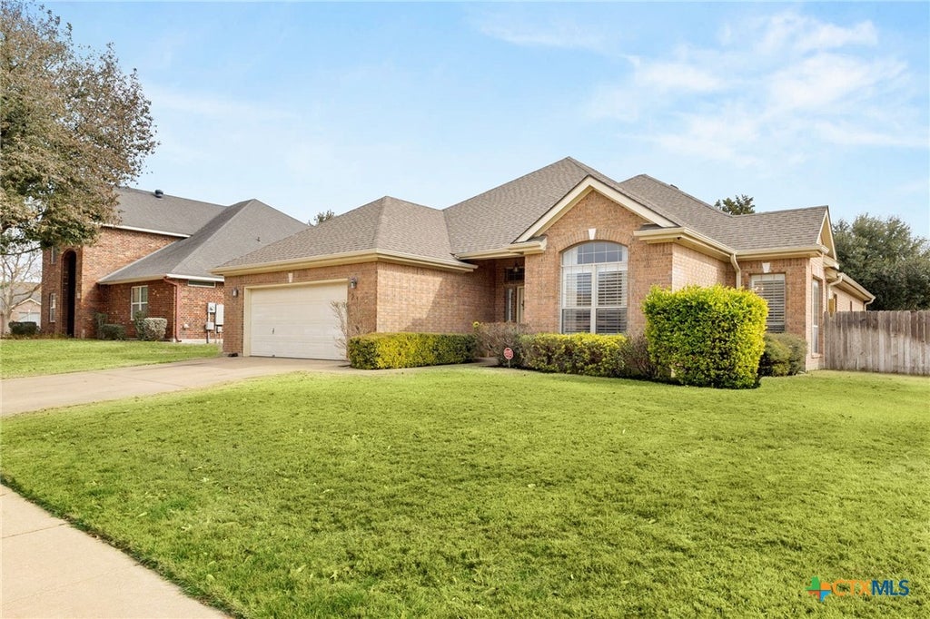 Photo of 21 Preston Wood, New Braunfels, TX 78132 (MLS # 602988)