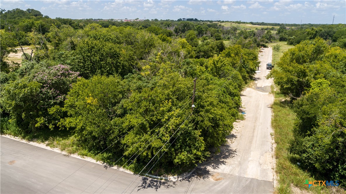 504 W Nolan Trail