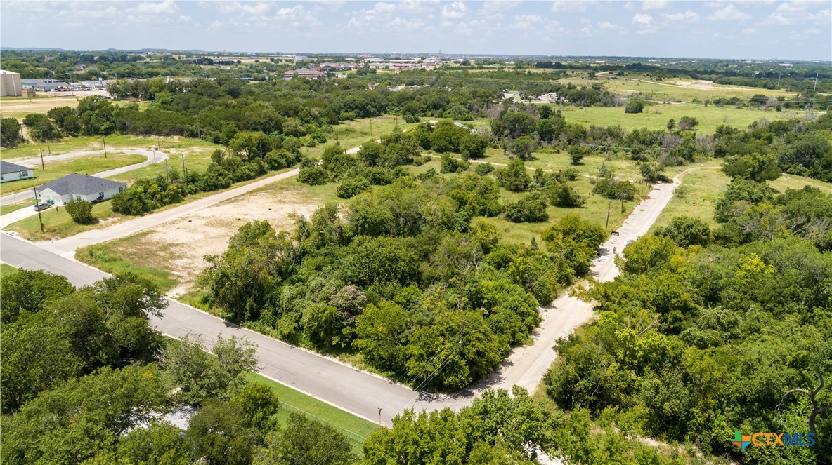 504 W Nolan Trail