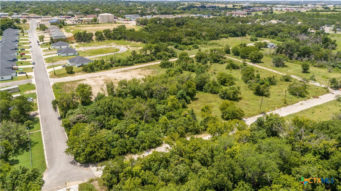 504 W Nolan Trail