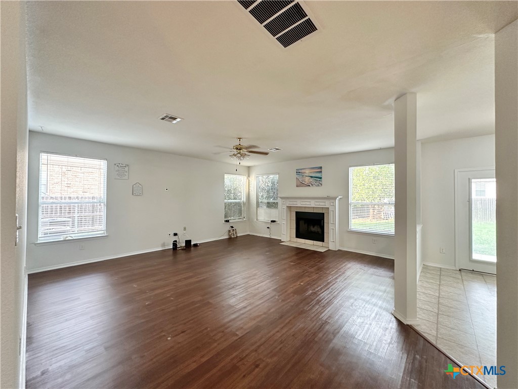 305 Buckskin Trail