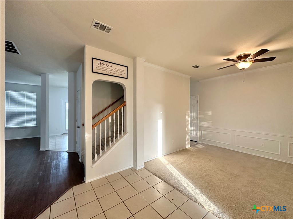 305 Buckskin Trail