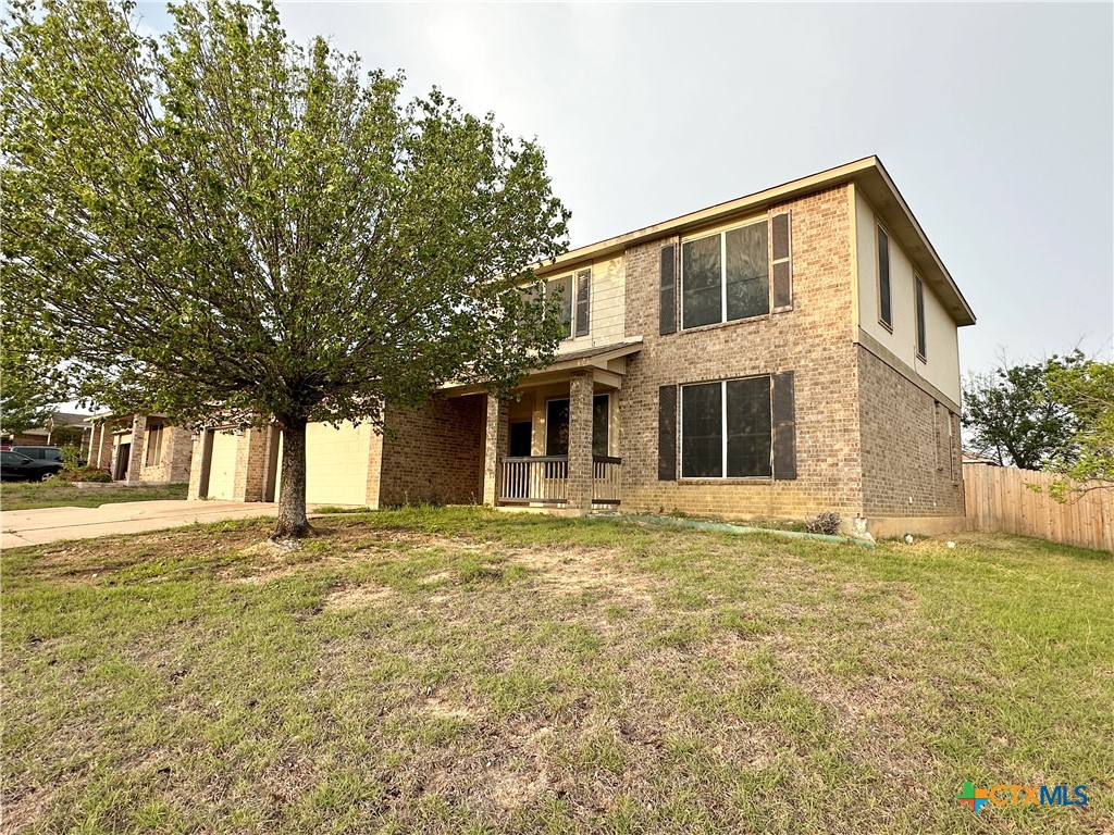 305 Buckskin Trail