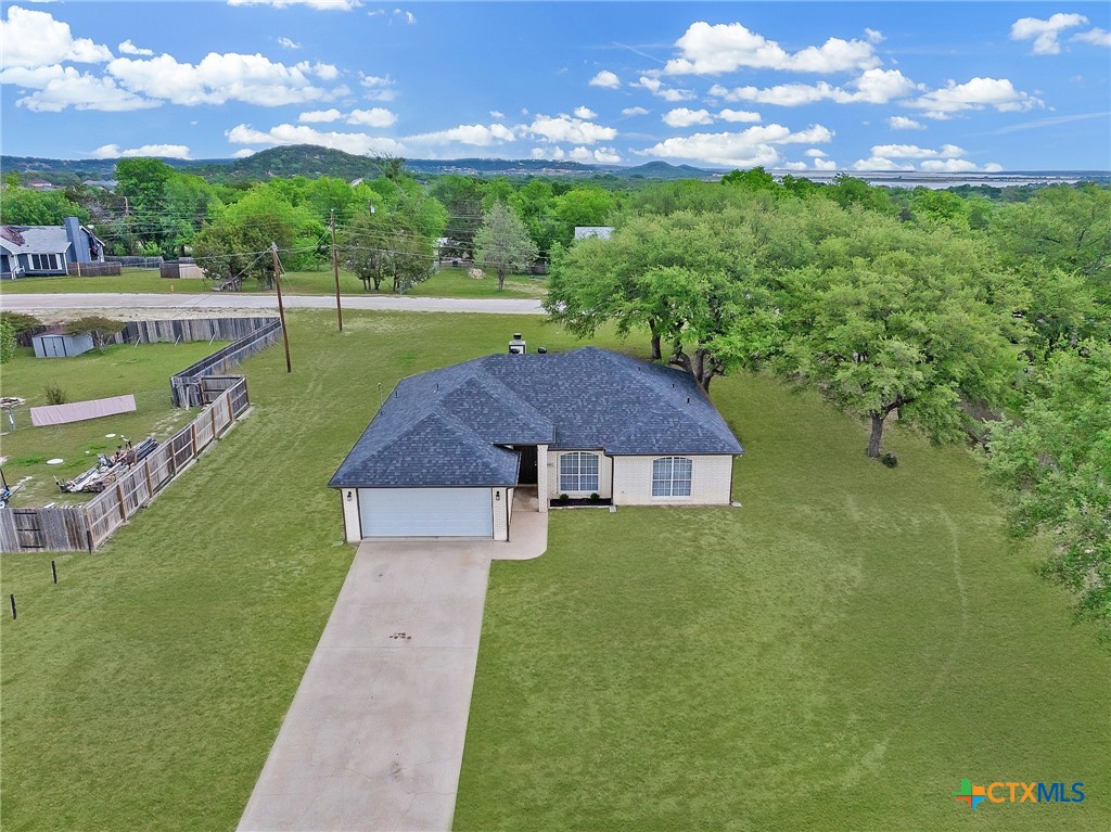 4005 Lakecliff Drive