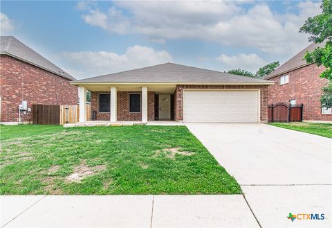 Photo of 851 Camel Back Drive, New Braunfels, TX 78130 (MLS # 612043)
