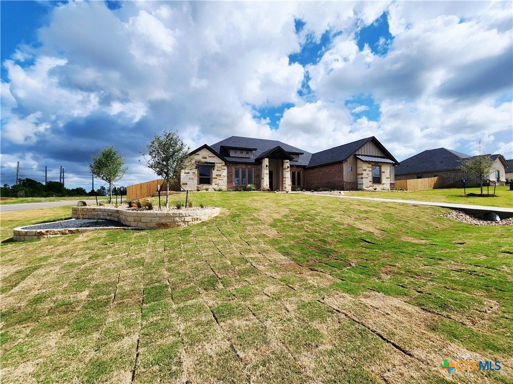 Photo of 301 Rodeo Road, Salado, TX 76571 (MLS # 610786)