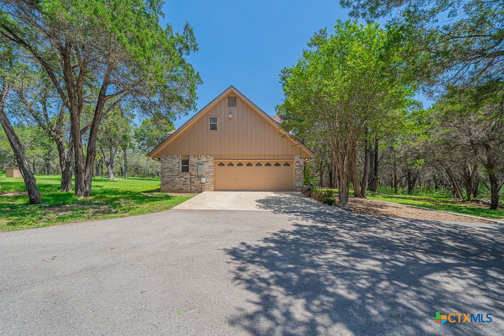 750 Forest Trail