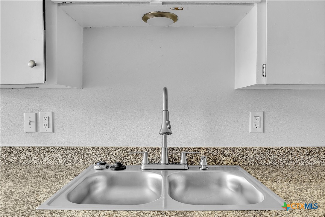 2410 Patrick Henry Street