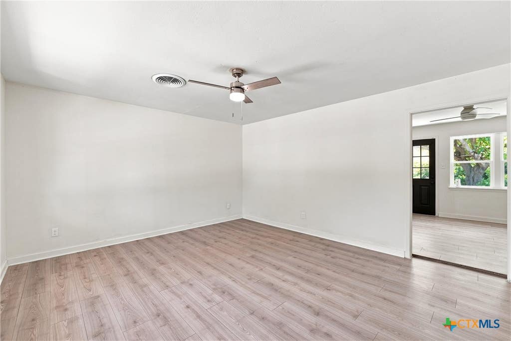 Photo of 1508 Bowie Court, Killeen, TX 76541 (MLS # 622866)