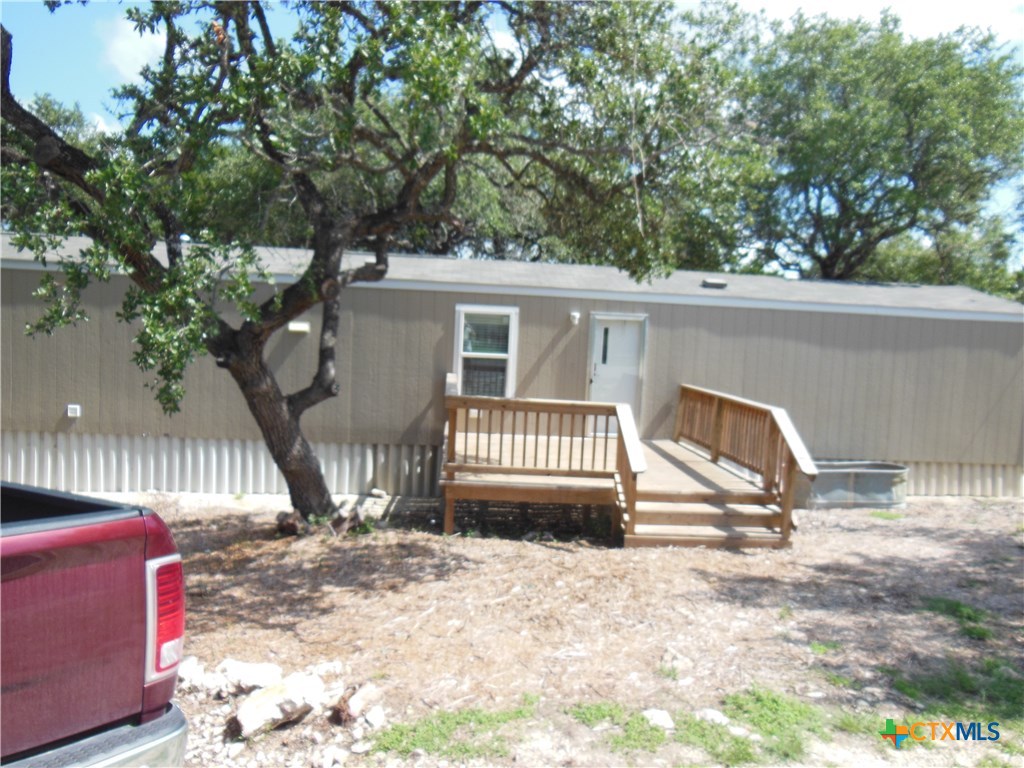 Photo 1 of 10 — 127 Quail Run Street, Canyon Lake, TX 78133