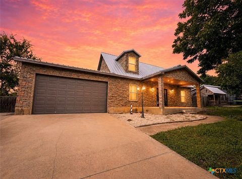 Photo of 2011 Zint Street, Gonzales, TX 78629 (MLS # 616086)
