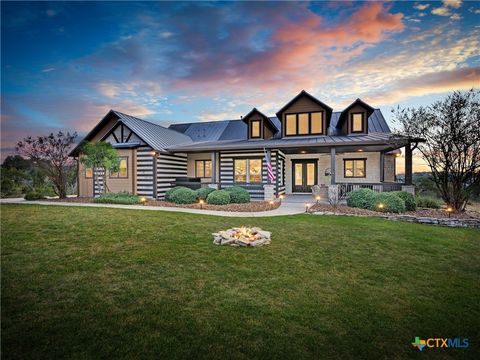 Photo of 1651 Lake Ridge Boulevard, Canyon Lake, TX 78133 (MLS # 598191)